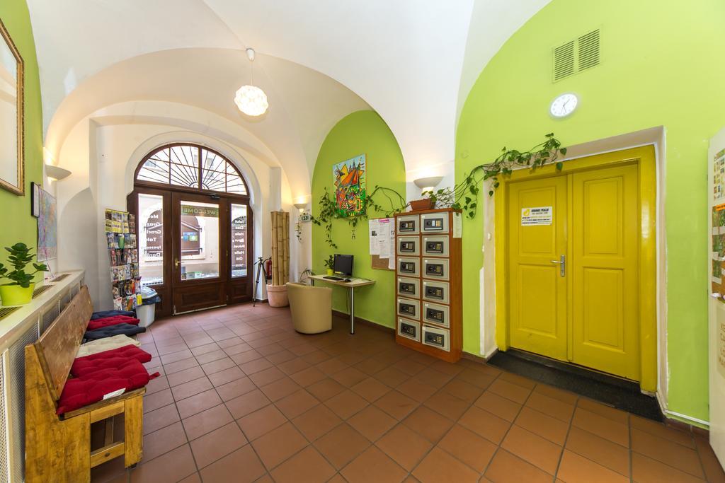 Hostel Mango Prague Exterior photo